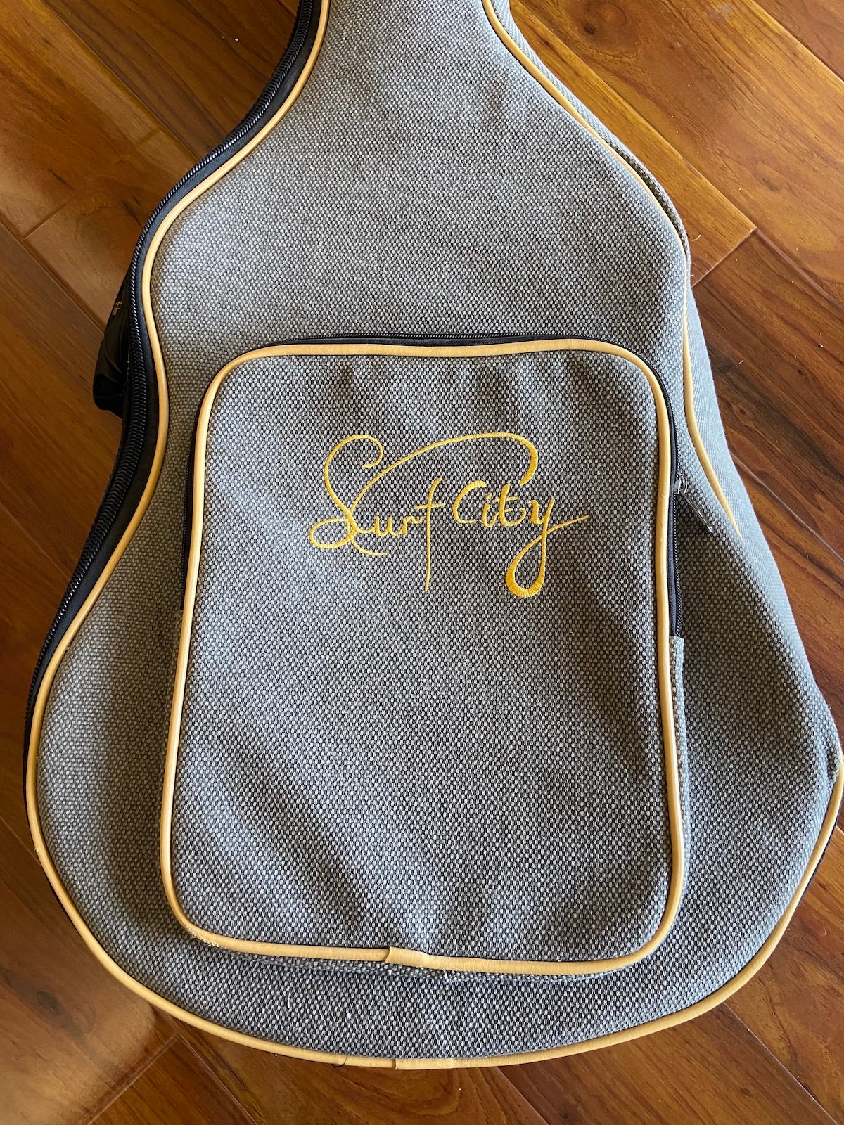 Surfcity Mobile Protection  Acoustic Guitar Bag